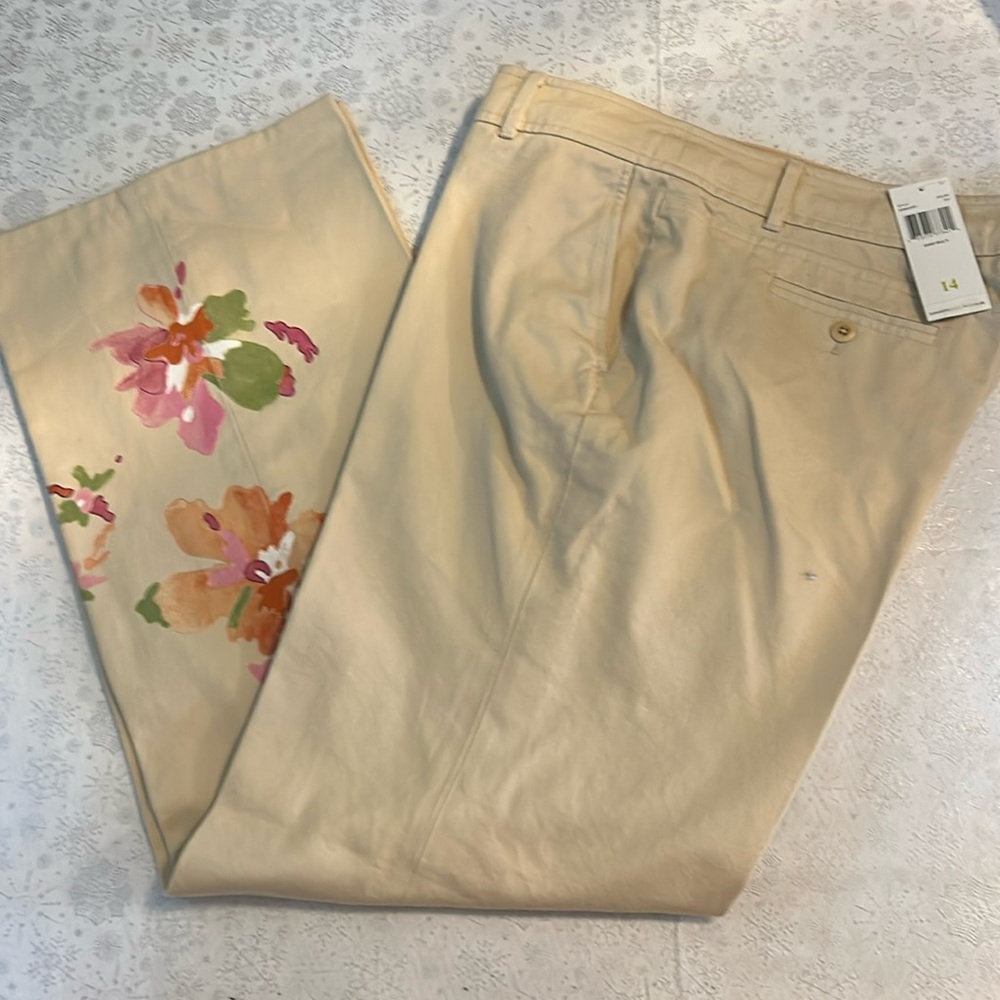 Dana Buchman Cream Wide-Leg Jeans with Painted Floral Cuff